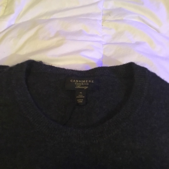 New Club room luxury Cashmere grey sweater - Picture 2 of 2
